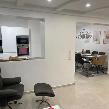 Ganzes Haus Mit Wunderschoenem Garten 7 Personen * 门兴格拉德巴赫